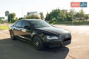 Седан Audi A8 2010 в 