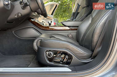 Седан Audi A8 2014 в 