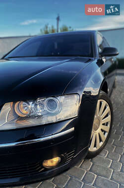 Седан Audi A8 2004 в 