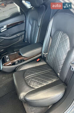 Седан Audi A8 2016 в 