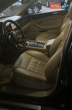 Седан Audi A8 2004 в 
