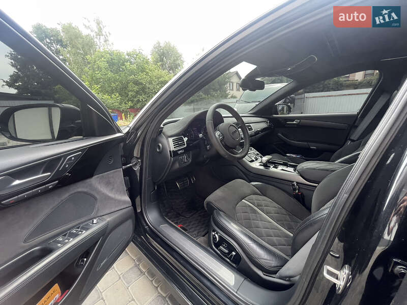 Седан Audi A8 2010 в Києві