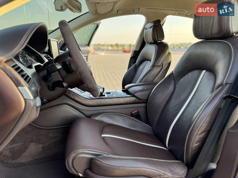 Седан Audi A8 2011 в Миколаєві