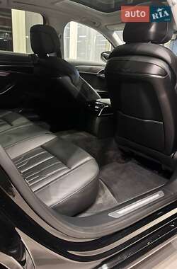 Седан Audi A8 2019 в 
