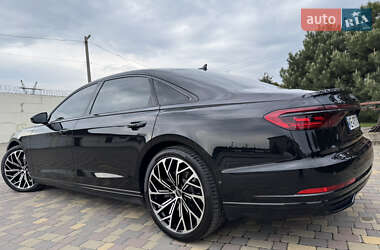 Седан Audi A8 2018 в 