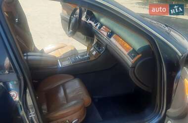 Седан Audi A8 2004 в 