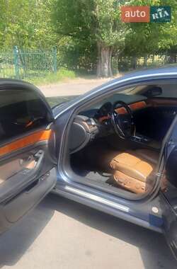 Седан Audi A8 2004 в 