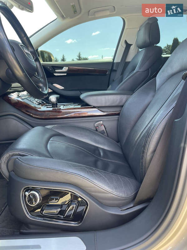 Седан Audi A8 2013 в Одессе