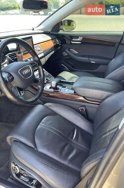 Седан Audi A8 2013 в 