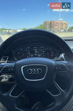 Седан Audi A8 2013 в Одессе