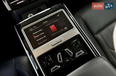 Седан Audi A8 2018 в 