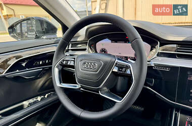Седан Audi A8 2018 в 