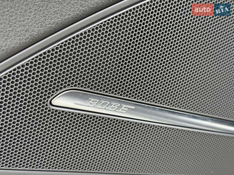 Седан Audi A8 2013 в Києві
