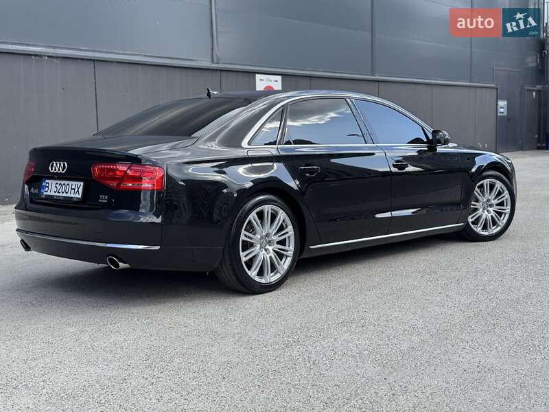 Седан Audi A8 2013 в Києві