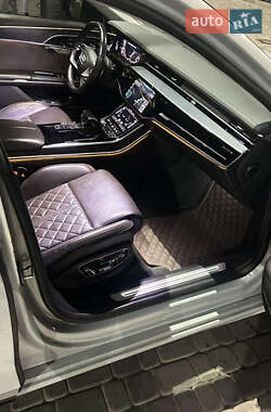 Седан Audi A8 2018 в 