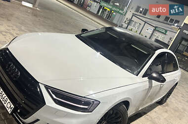 Седан Audi A8 2018 в 