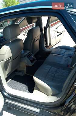 Седан Audi A8 2005 в 