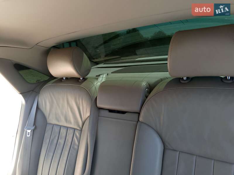 Седан Audi A8 2005 в Києві