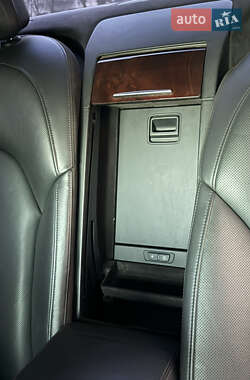 Седан Audi A8 2013 в 