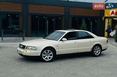 Седан Audi A8 1998 в 
