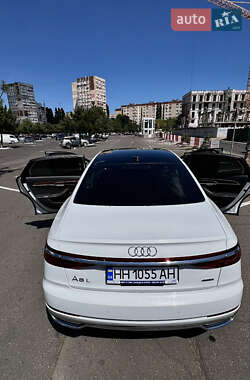 Седан Audi A8 2019 в 