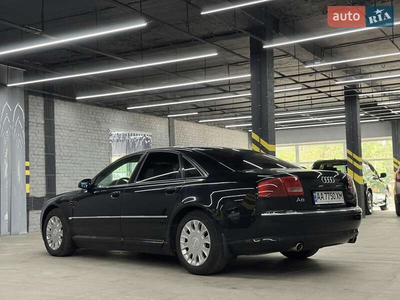Седан Audi A8 2007 в Кропивницькому
