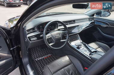 Седан Audi A8 2020 в 