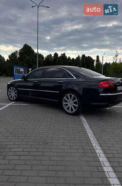 Седан Audi A8 2005 в 