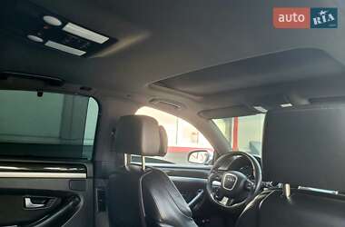 Седан Audi A8 2003 в 