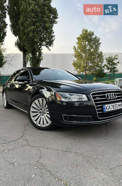 Седан Audi A8 2015 в 