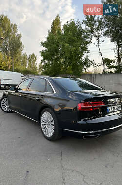 Седан Audi A8 2015 в 