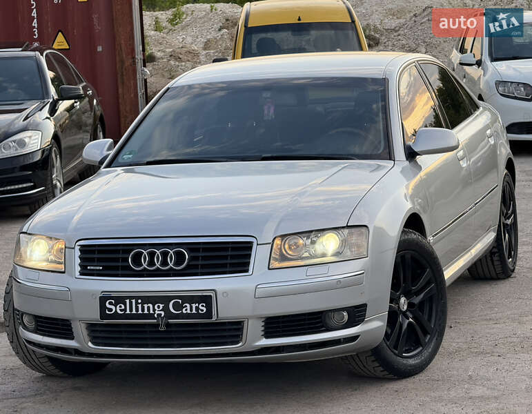 Седан Audi A8 2004 в Рівному