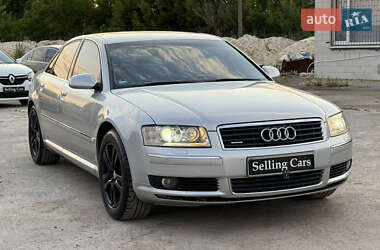 Седан Audi A8 2004 в 