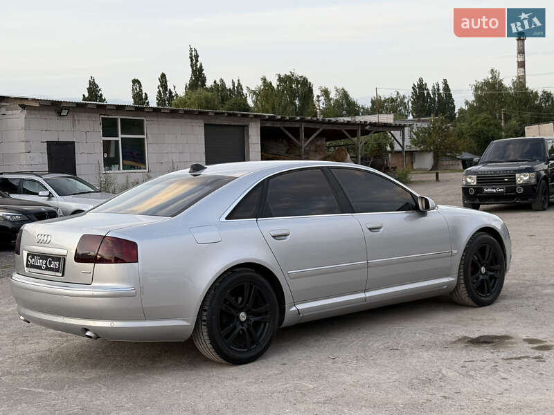 Седан Audi A8 2004 в Рівному