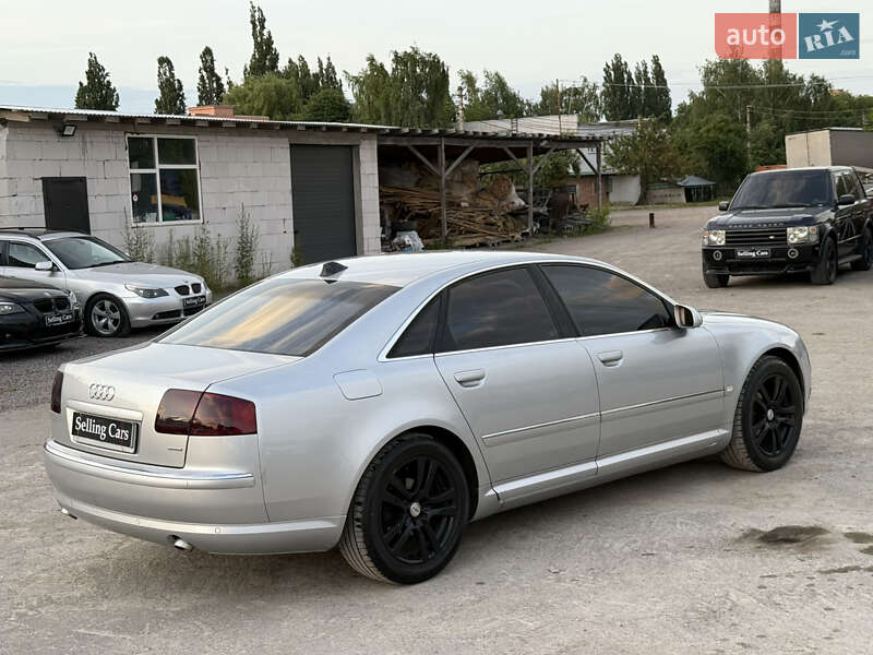 Седан Audi A8 2004 в Рівному