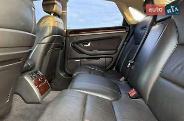 Седан Audi A8 2004 в 