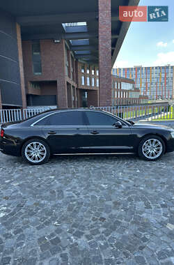 Седан Audi A8 2013 в 