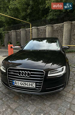 Седан Audi A8 2017 в Одесі