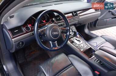 Седан Audi A8 2004 в 