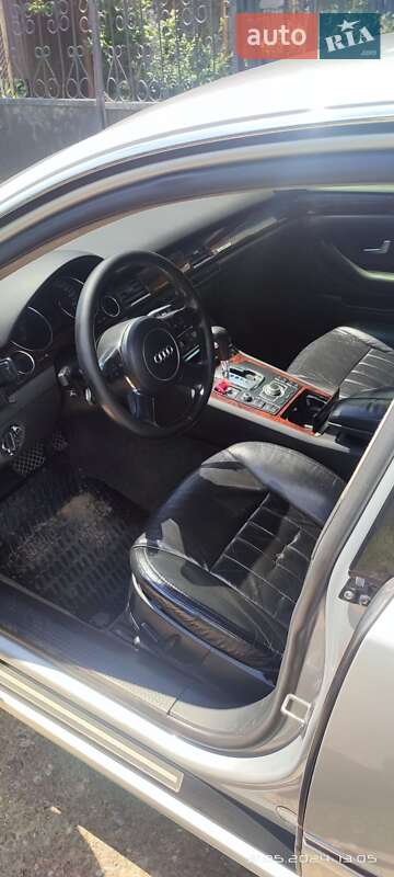 Седан Audi A8 2002 в Черновцах