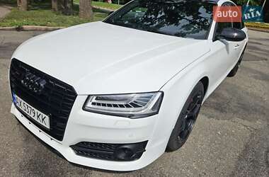 Седан Audi A8 2012 в 