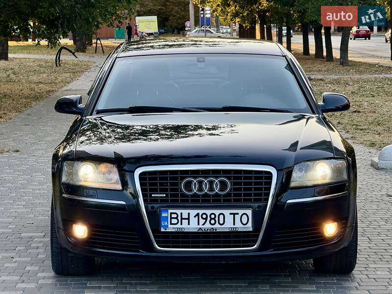 Седан Audi A8 2006 в Одесі