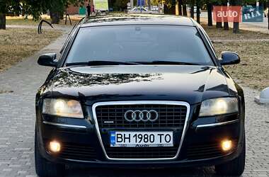 Седан Audi A8 2006 в 