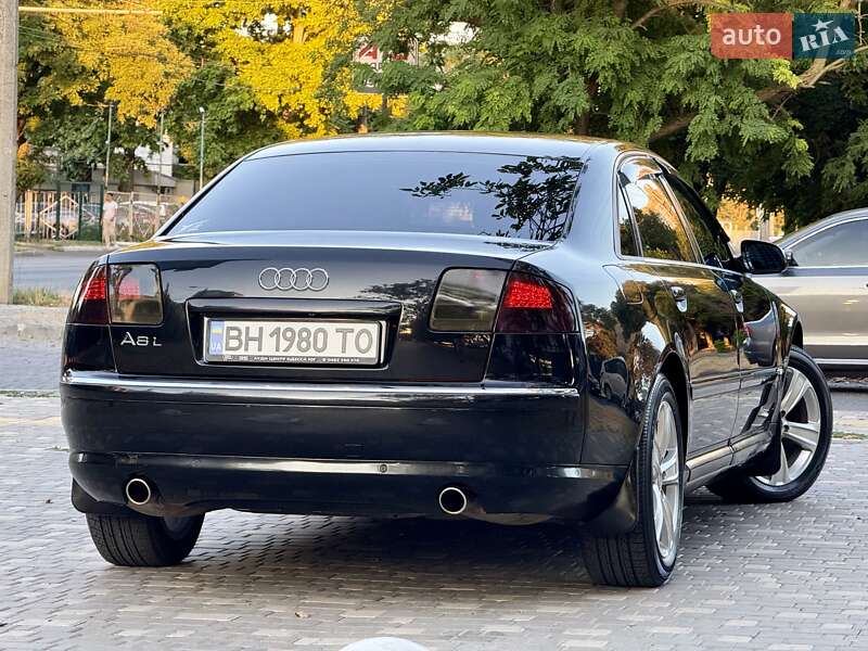 Седан Audi A8 2006 в Одесі