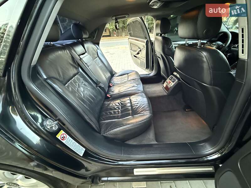 Седан Audi A8 2006 в Одесі