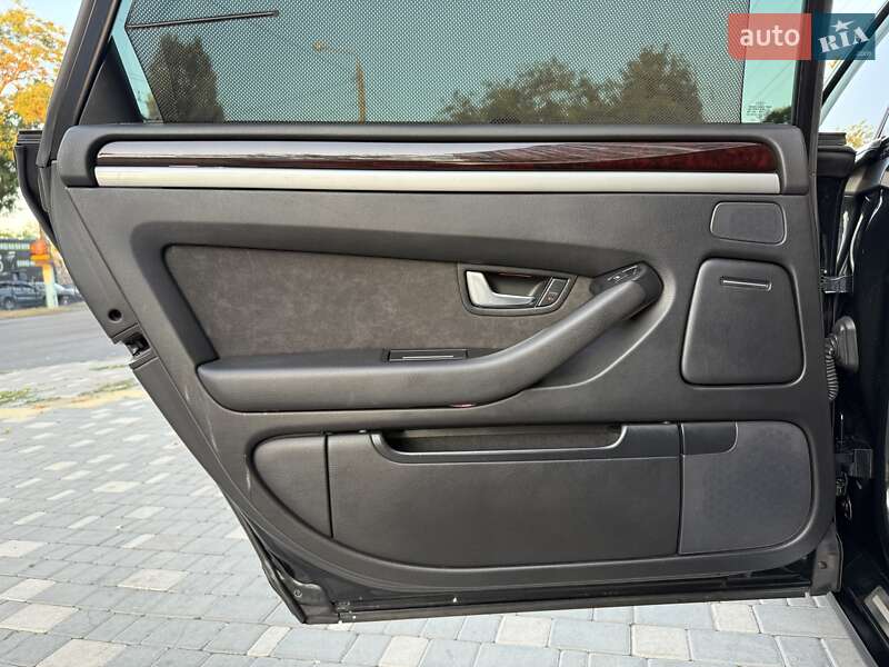 Седан Audi A8 2006 в Одесі