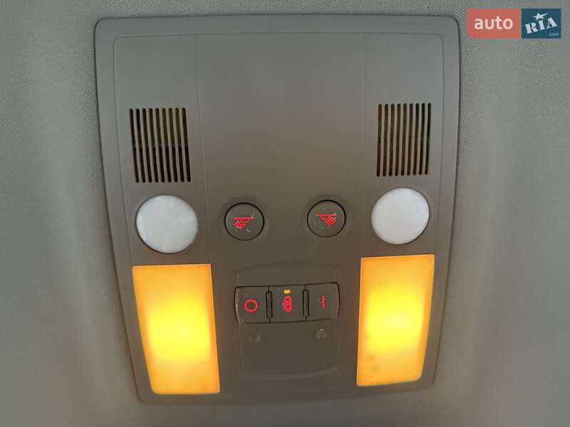 Седан Audi A8 2006 в Одесі