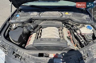 Седан Audi A8 2006 в 