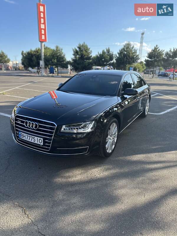 Седан Audi A8 2017 в Одессе