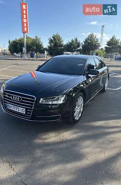 Седан Audi A8 2017 в 